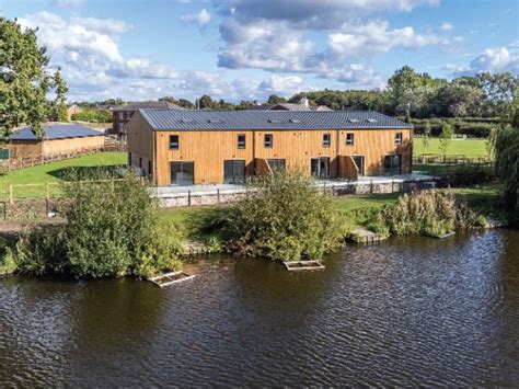 Lakeside Barns - Higher Whitley - Short Construction