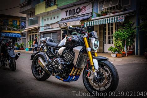 Dân chơi Sài Gòn chi bạo độ siêu naked bike Honda CB1000R tiền độ gần bằng 1 2 chiếc xe Xe