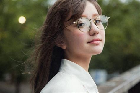 hot girl lai Nga Nhật nổi tiếng trên mạng với nét đẹp ngọt ngào