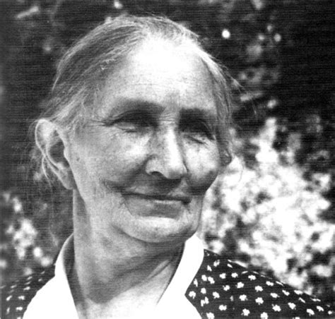 ХРОНИКА ПЯТИ ПОКОЛЕНИЙ : Галерея : Т.А.Новикова