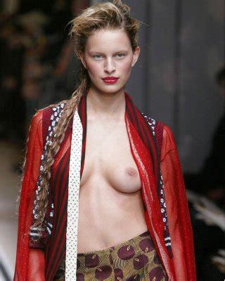 Karolina Kurkova Nude Porn Pictures XXX Photos Sex Images PICTOA