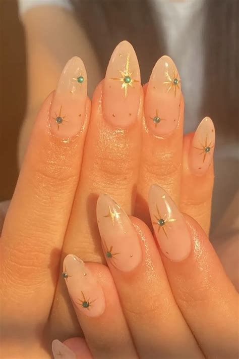 24 Chic Nude Nail Designs for a Timeless Look Manicura de uñas Manicura Manicuras
