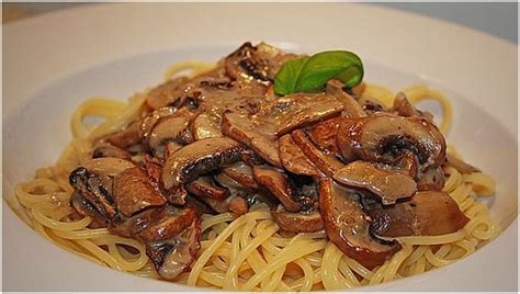 Spaghetti mit Champignon Sahne Soße SchnelleRezepte eu