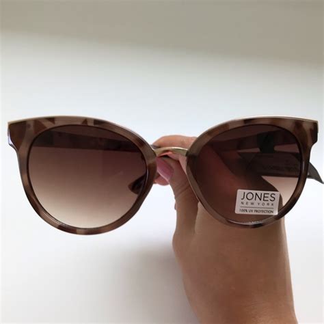 Jones New York Accessories Jones New York Light Brown Tortoise Sunglasses Poshmark