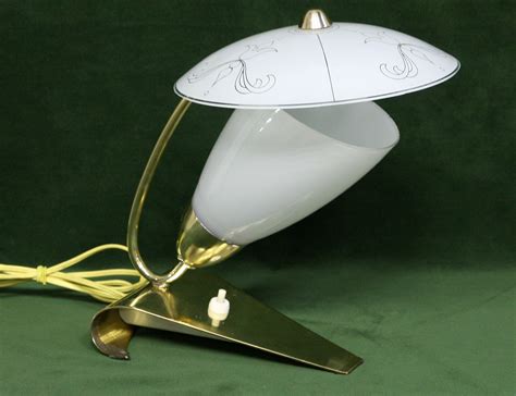 Настольная лампа ГДР, артикул ЛМ-8933 | Контора К