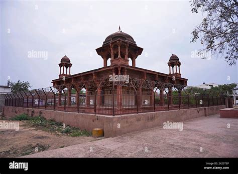 Dhakri Ka Mahal Hi Res Stock Photography And Images Alamy