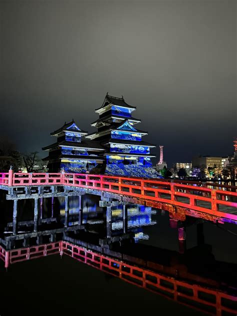 Matsumoto Castle Light Show - Alo Japan