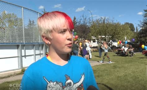 Personne Ne Vient L Anniversaire D Un Jeune Gar On Gay Des Inconnus Sauvent La F Te