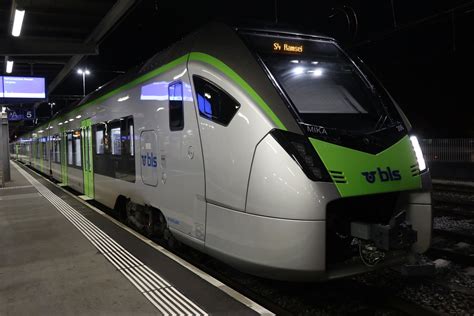 BLS Lötschbergbahn Flirt 4 MIKA RABe 528 206 6 in der S Flickr