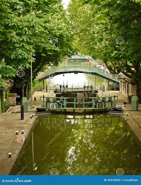 Lock on the Canal St. Martin Stock Image - Image of bridge, bohemian