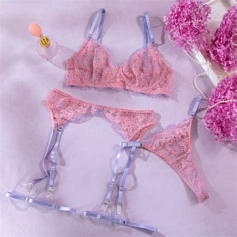 Wholesale Intimate Lingerie Set With Sexy Hollow Lace In Pink