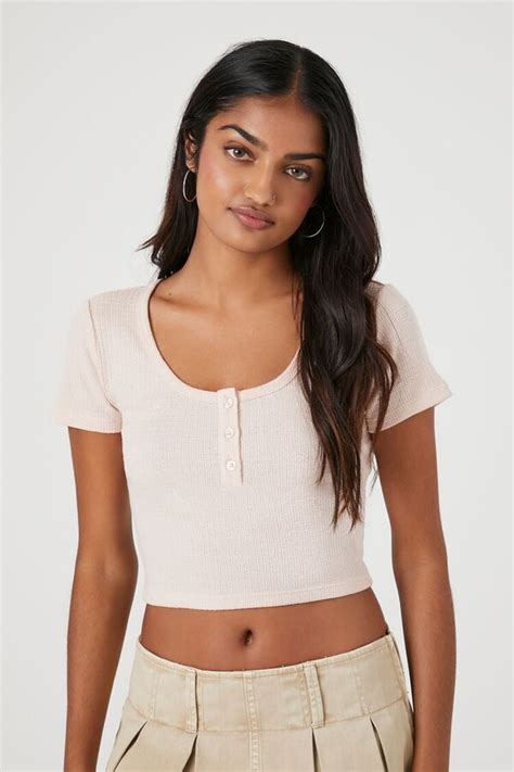 9 Hot Sexy Jelina Lim Bikini Pics