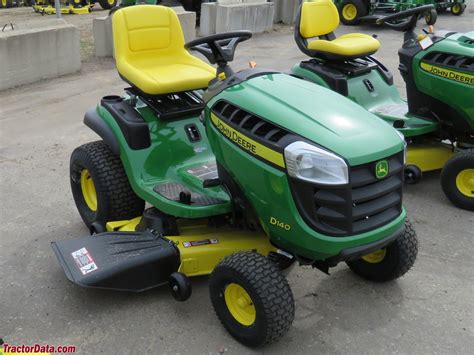 John Deere D140 Tractor Information