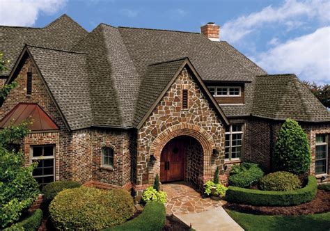 Guide to Asphalt/Composite Shingle Roofs | Reliable Roof Repair