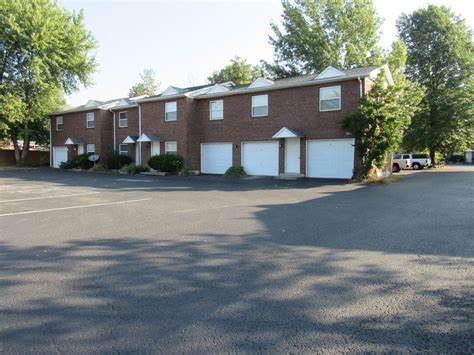 113 College Street Rd #B, Elizabethtown, KY 42701 - See Est. Value
