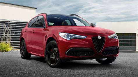 2022 Alfa Romeo Stelvio Buyer S Guide Reviews Specs Comparisons