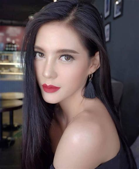 Đổi gió với dàn hot girl xinh đẹp như thiên thần tới từ Lào