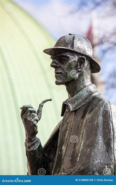 Sherlock Holmes Statue In London Uk Editorial Stock Photo Image Of