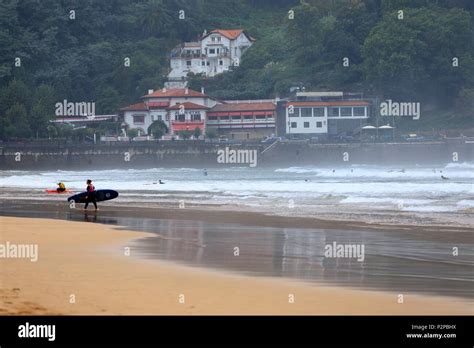 Spain, Basque Country, Guipuscoa, Zarautz, beach of Zarauz Stock Photo ...