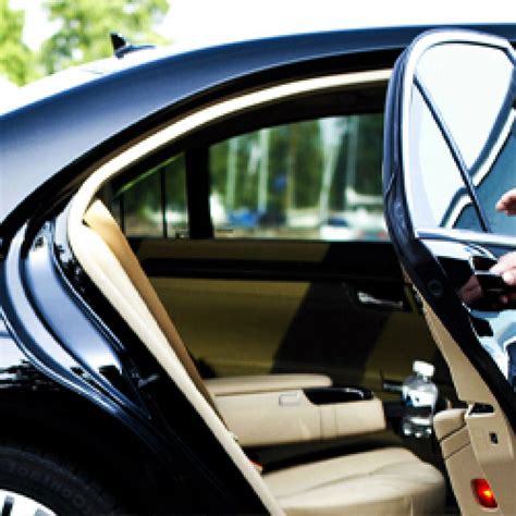 Book a Taxi to Transfer from José Martí airport to houses and hotels in