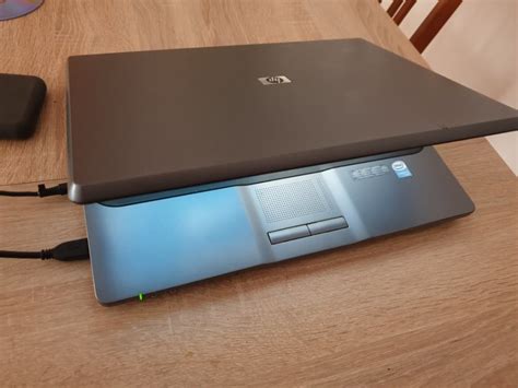 HP 530 LAPTOP