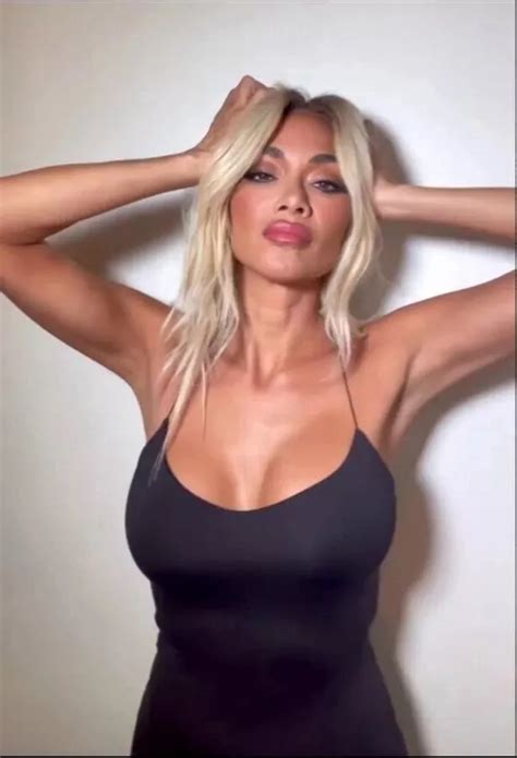 Nicole Scherzinger Stuns With Dramatic Hair Transformation As She Debuts Blonde Locks Daily Star