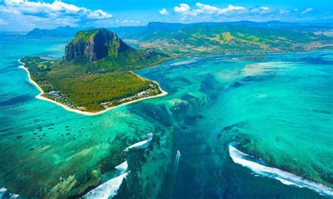 The Stunning Underwater Waterfall In Mauritius Worlds Largest