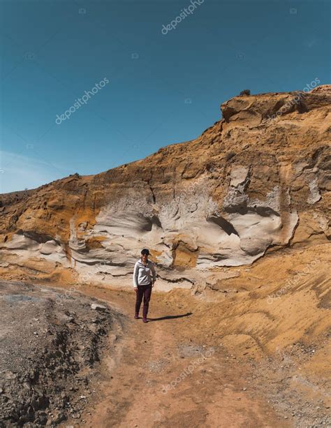 Takyr En Aktau Monta As Blancas En El Parque Nacional Altyn Emel