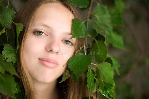 Verticale De Belle Femme Blonde Image Stock Image Du Adulte Beaut