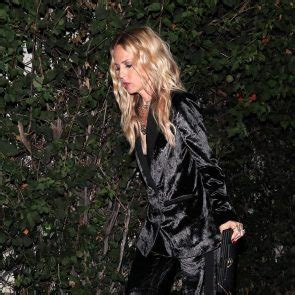Rachel Zoe Nude Nipples In Los Angeles Scandal Planet