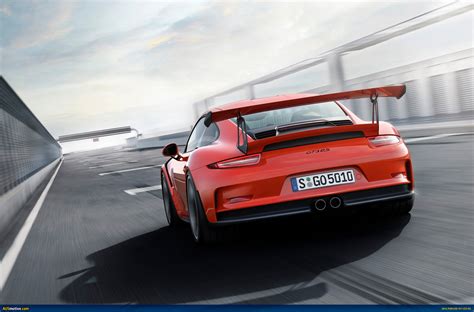 2015 Porsche 911 Gt3 Rs Revealed