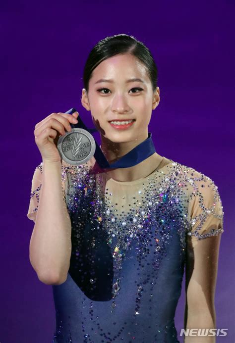 フィギュアのユ・ヨン、4大陸大会で銀メダルキム・ヨナ以来11年ぶり Chosun Online 朝鮮日報