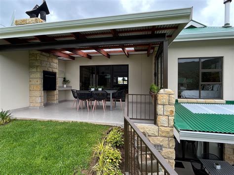 Glen Eagles - 3 units sleeping up to 10 guests | Clarens Exclusive