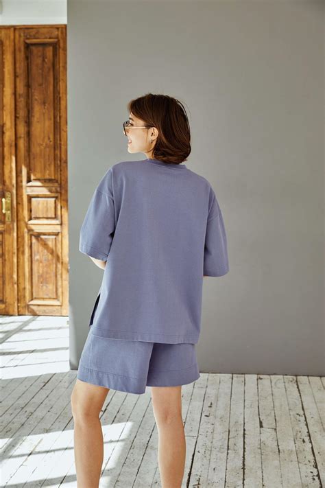 Фотостудия и фотопродакшен для съемки одежды на Валберис