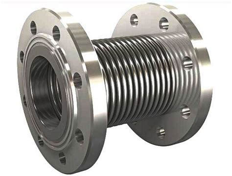 Компенсатор на трубопроводе водоснабжения