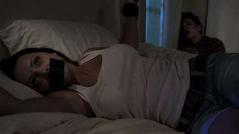 Nude Video Celebs Liza Del Sierra Nude Villa Captive 2011