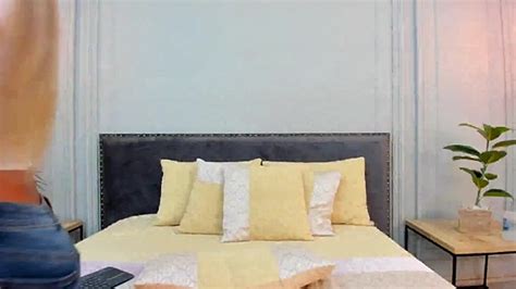 Scarlet Spring Naked Stripping On Cam For Live Sex Video Chat SexualLib