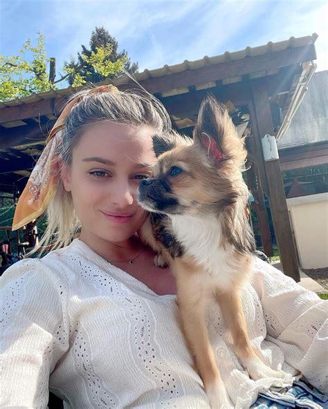 Photo La Jolie Blonde A Confirm Avoir Pris Un Peu De Poids En Raison De Probl Mes De Sant