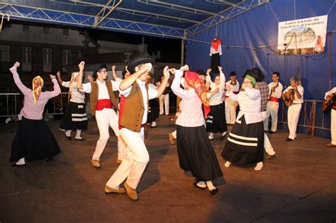 Festival De Folclore Do Rancho Da Casa Do Povo De Barqueiros Base