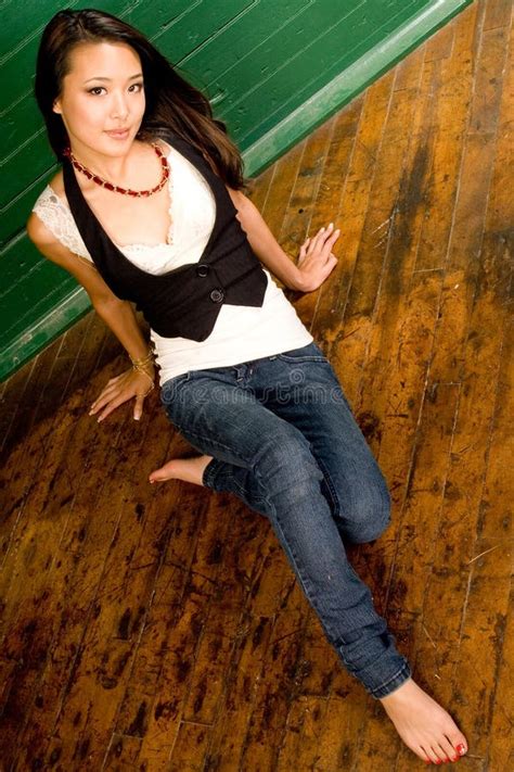 Sexy Aziatische Brunette Stock Foto Image Of Betoverend