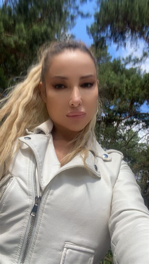 Julia Ritter 2555 E69wgpXxq2I Porn Pic