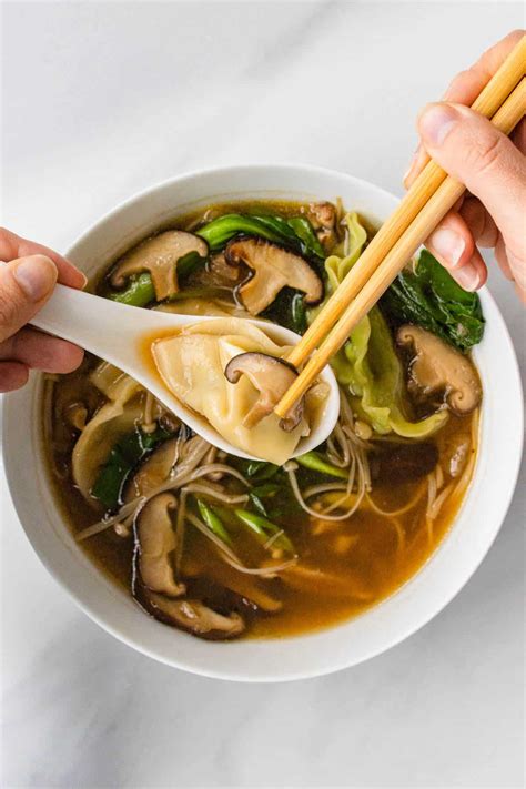 Shiitake Mushroom Soup - Cooking With Ayeh