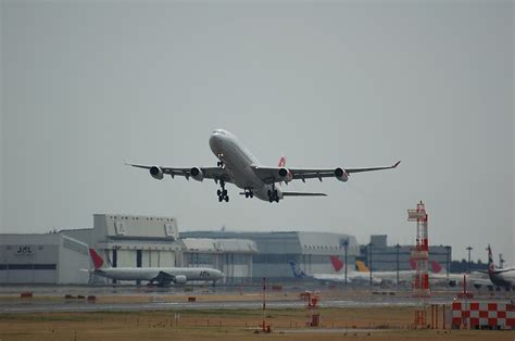 Swiss International Airlines Airbus A Airman