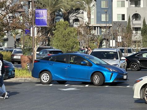 A Diamond Jamboree Shopping Center shop has a hidden secret menu 3