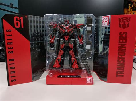 Transformers Studio Series Ss 61 Sentinel Prime In Hand Images