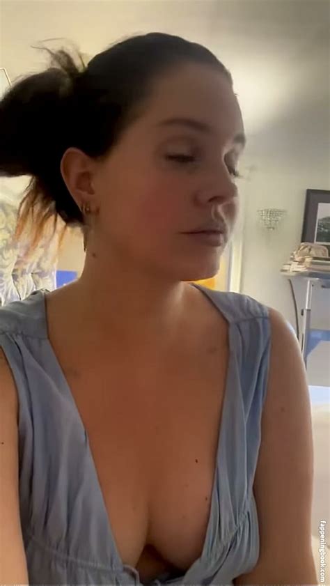 Lana Del Rey Nude OnlyFans Leaks The Fappers