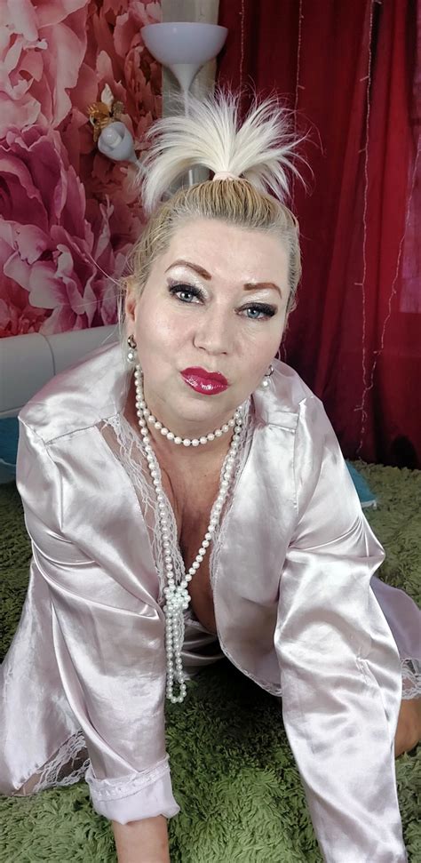 Charming Mature Slut Shows Off Her Big Boobs And Cunt Pics Xhamster