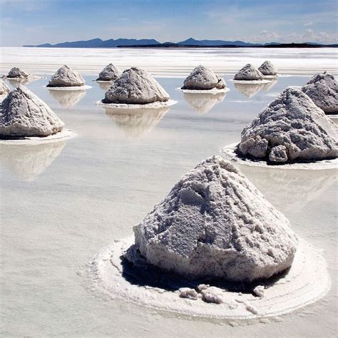 Isla Incahuasi - Formação vulcânica antiga no Salar de Uyuni, Bolívia