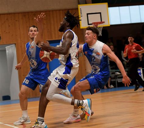 Basket Nationale En Images Revivez La Mont E Historique De