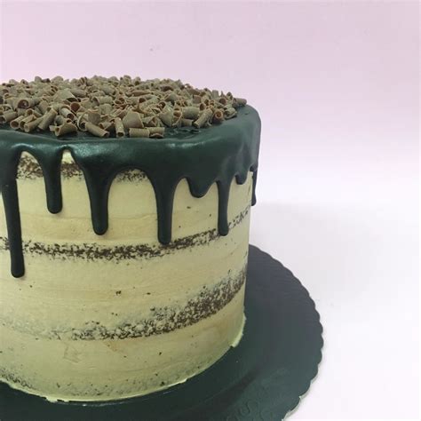 Bolo Semi Naked Cake Drip Cake Chocolate Elo